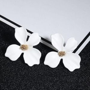 White Flower Four Petal Simplistic Fashion Earring